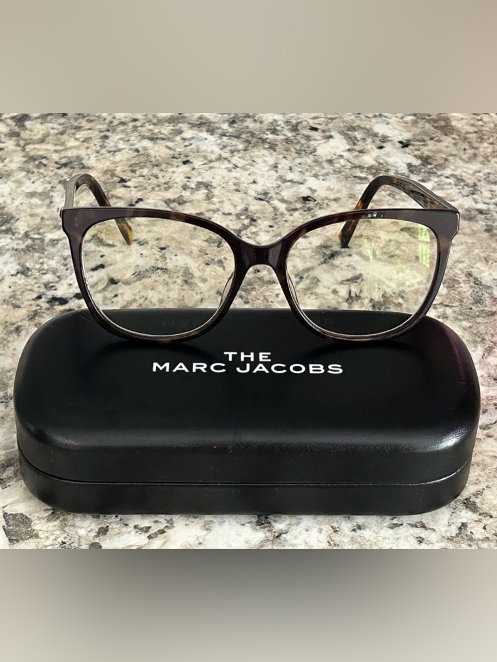 Marc Jacobs Tortoiseshell Full Rim Eyeglass Frames Rectangular Cat Eye w Case - Picture 5 of 15